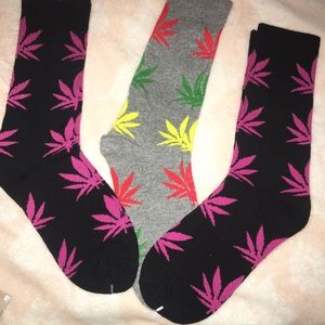 ❌❌SOLD❌❌3 pairs weed socks